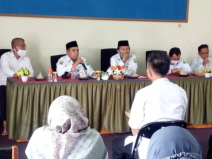 Hari Pertama Tugas Kakan Kemenag Kubar Silaturahmi dengan Jajaran